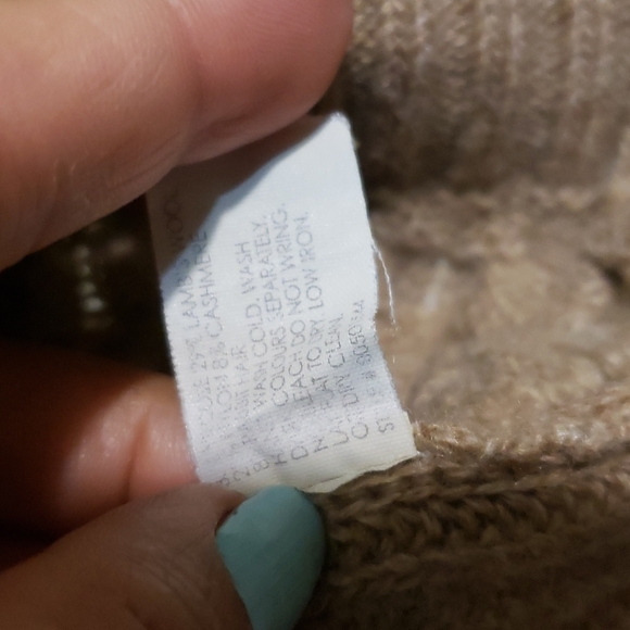 [SOLD] Club monaco crew neck wool and Cashmere mix sweater - Picture 7 of 7